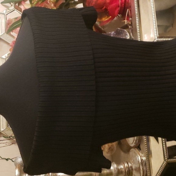 BCBG Maxazaria wrap dress size M - Picture 7 of 9